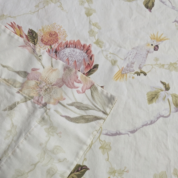 Floral & Bird Set Of 2 52" Tablecloths - Picture 5 of 6